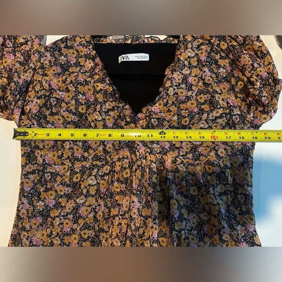 Zara Shift Dress Yellow/Pink/Black Ditsy Floral Dress V-Neck Long Sleeve Size M - Picture 4 of 6